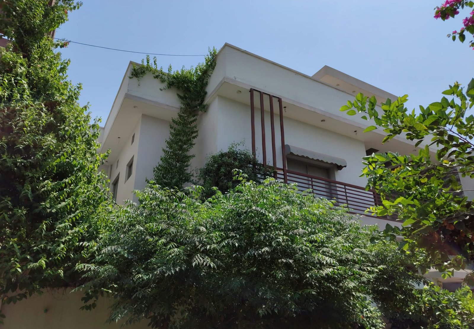 7 Marla 3 story house for sale
